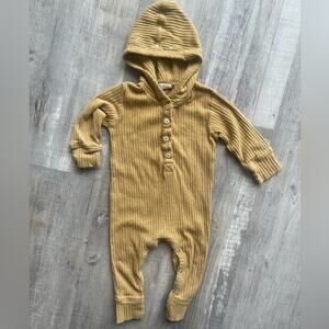 Kate Quinn Infant 12-18 Months Hooded Bodysuit Henley Ribbed Cotton